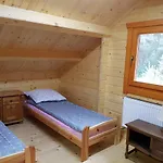 Prázdninový dům Sloneczny Caloroczny 800m Od Parku Wodnego Suntago Ranczo Gold Mania Krzyzowka (Zyrardow)