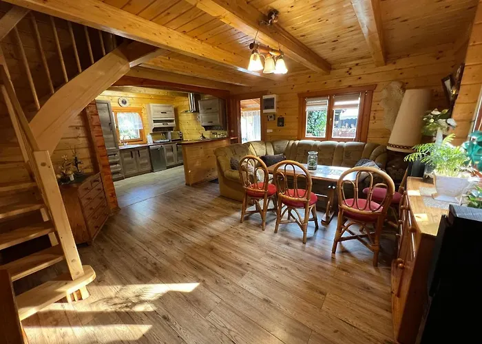 Hébergement de vacances Sloneczny Caloroczny 800m Od Parku Wodnego Suntago Ranczo Gold Mania *